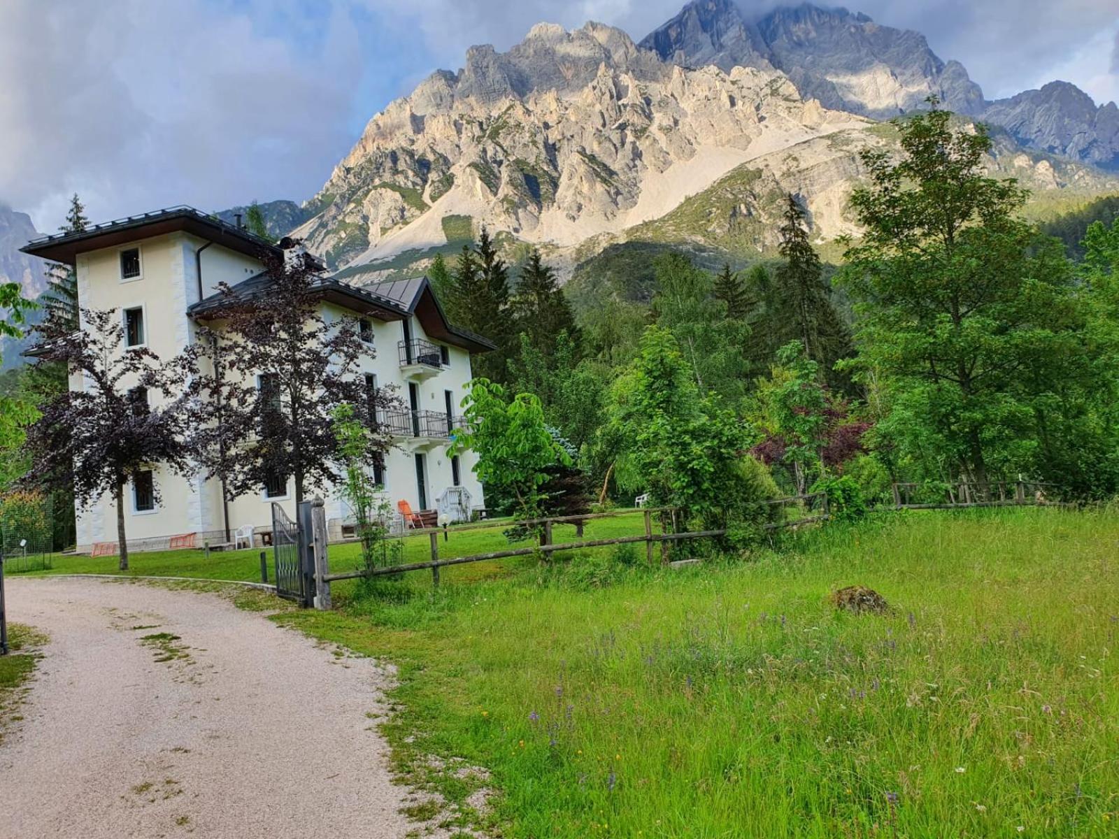 Mansarda 4 Posti Letto In Villa A Borca Di Cadore Villanova  Exterior foto